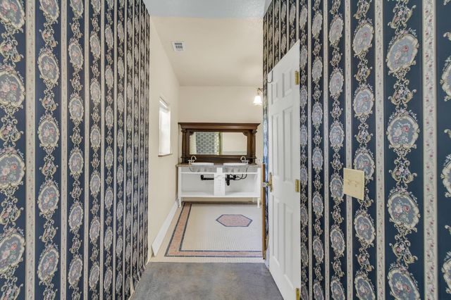 8620 La Paenda Way, Orangevale, CA 95662