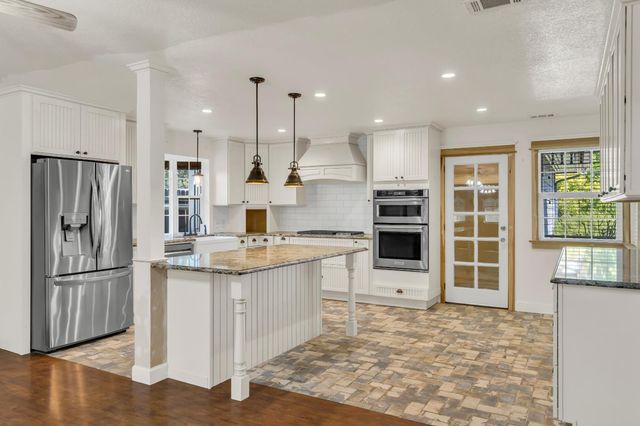 8620 La Paenda Way, Orangevale, CA 95662