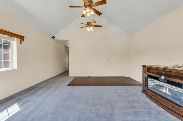 8620 La Paenda Way, Orangevale, CA 95662