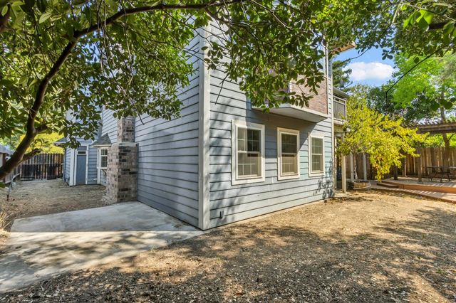 8620 La Paenda Way, Orangevale, CA 95662