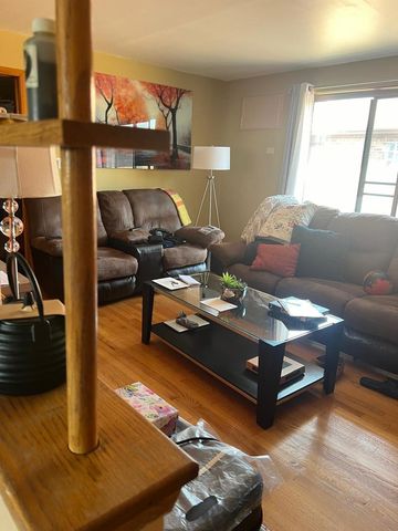 3914 W 63rd Street 3B, Chicago, IL 60629
