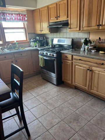 3914 W 63rd Street 3B, Chicago, IL 60629