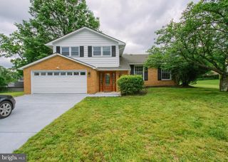 3900 MARK AVE, Harrisburg, PA 17110