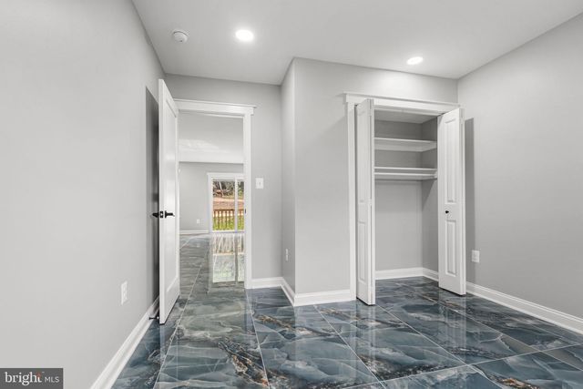 1371 N ROYAL AVE, Front Royal, VA 22630