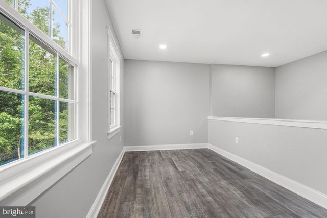 1371 N ROYAL AVE, Front Royal, VA 22630