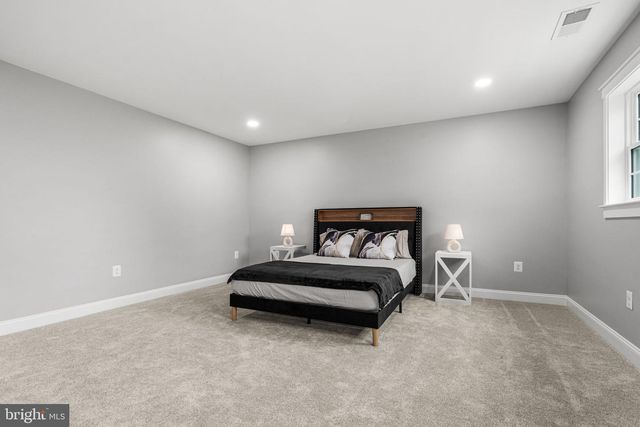 1371 N ROYAL AVE, Front Royal, VA 22630