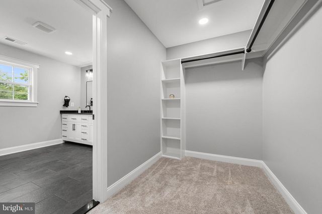 1371 N ROYAL AVE, Front Royal, VA 22630