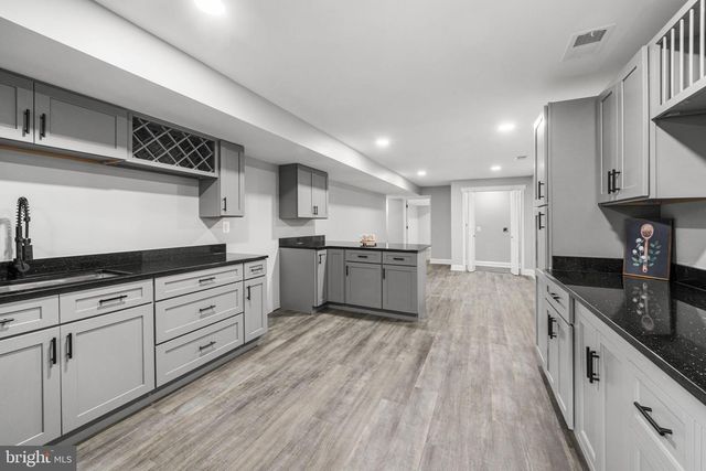 1371 N ROYAL AVE, Front Royal, VA 22630