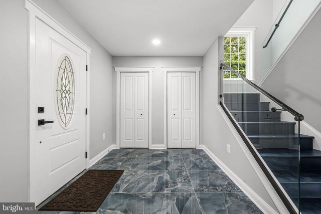1371 N ROYAL AVE, Front Royal, VA 22630