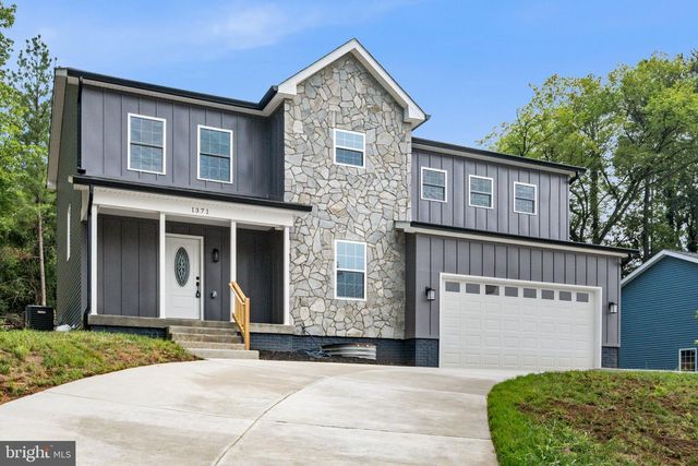 1371 N ROYAL AVE, Front Royal, VA 22630