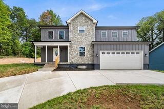 1371 N ROYAL AVE, Front Royal, VA 22630