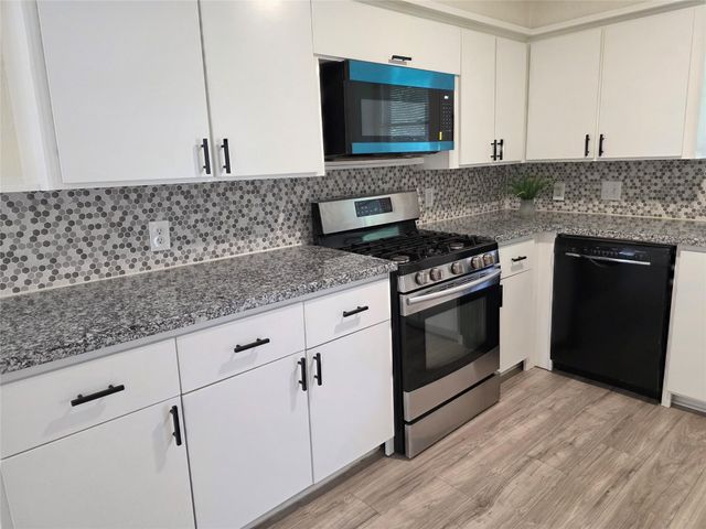 12123 Sea Shore Drive, Houston, TX 77072