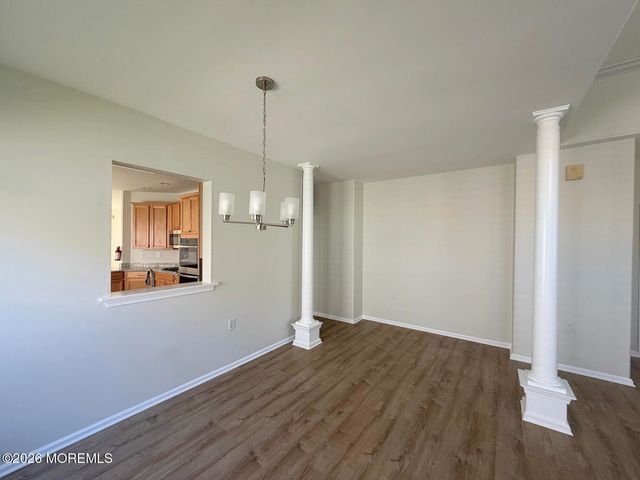 6 Firenze Court, Manchester, NJ 08759
