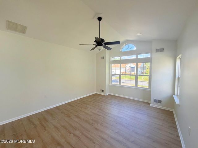 6 Firenze Court, Manchester, NJ 08759