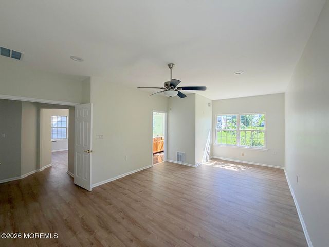 6 Firenze Court, Manchester, NJ 08759