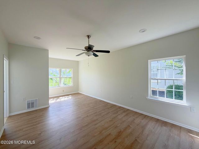6 Firenze Court, Manchester, NJ 08759
