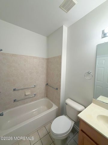 6 Firenze Court, Manchester, NJ 08759