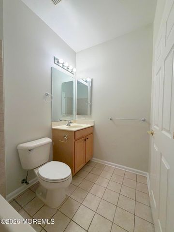 6 Firenze Court, Manchester, NJ 08759
