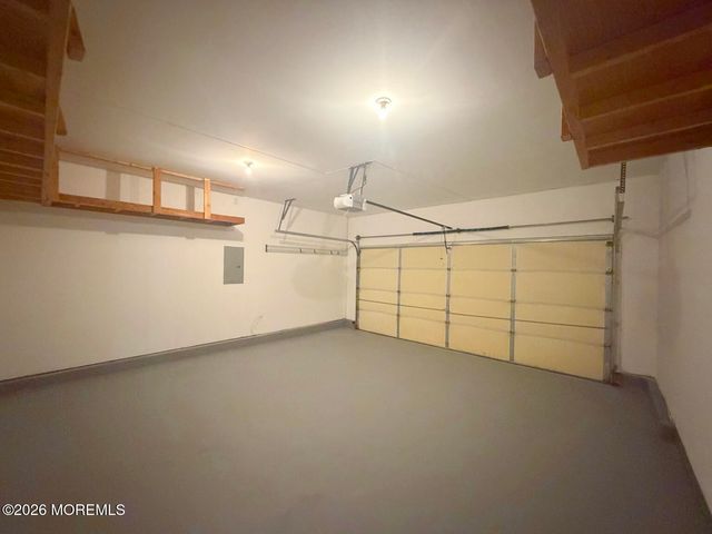 6 Firenze Court, Manchester, NJ 08759