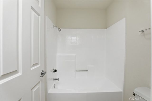 200 E Alessandro 34, Riverside, CA 92508