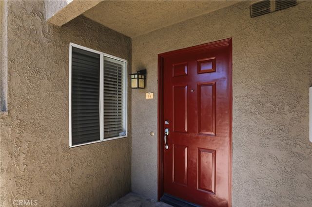 200 E Alessandro 34, Riverside, CA 92508