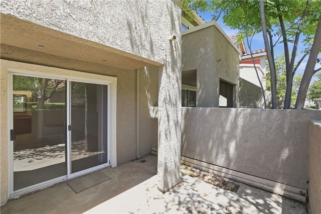 200 E Alessandro 34, Riverside, CA 92508