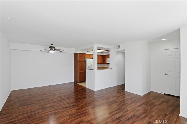 200 E Alessandro 34, Riverside, CA 92508