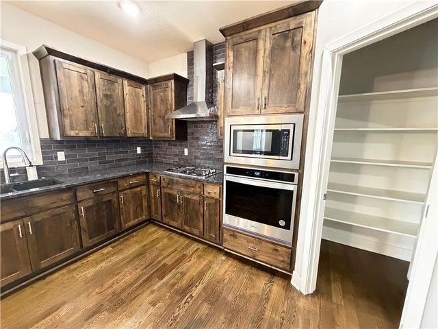 11312 Yecker Avenue, Kansas City, KS 66109