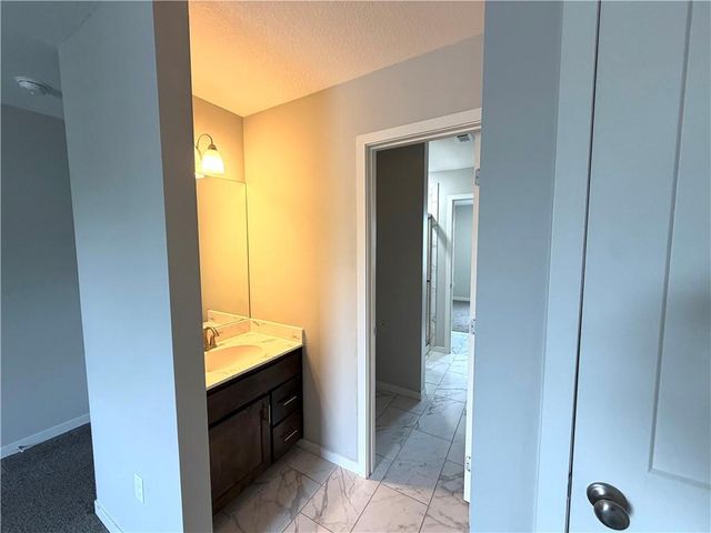 11312 Yecker Avenue, Kansas City, KS 66109