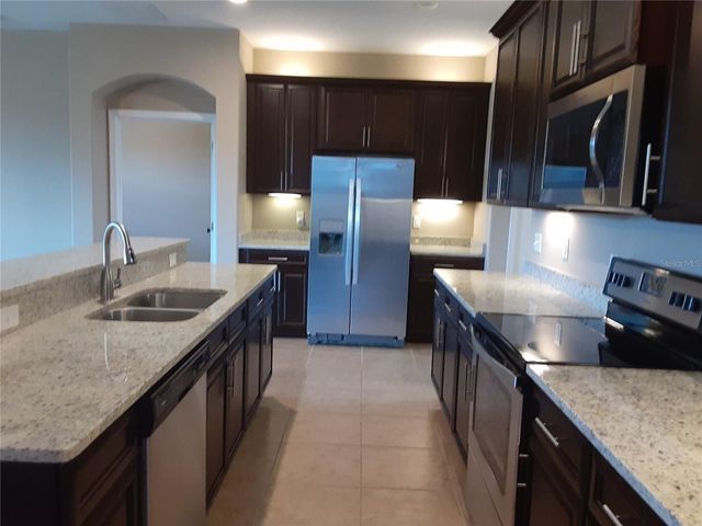 33848 EMERALD POND LOOP, Leesburg, FL 34788