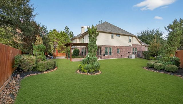 11 Sheephorn Court, Magnolia, TX 77354