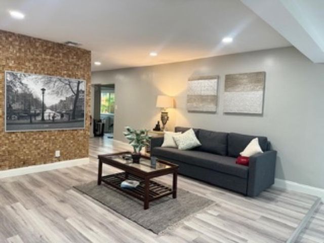 200 NE 56th Street, Fort Lauderdale, FL 33334