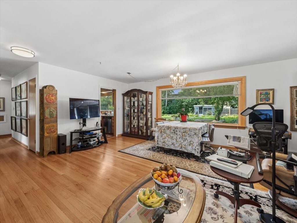 330 Cornell Avenue, Des Plaines, IL 60016 — photo 3