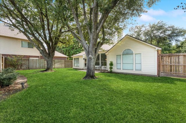 8428 E Copper Village Drive, Houston, TX 77095