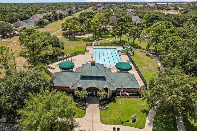8428 E Copper Village Drive, Houston, TX 77095