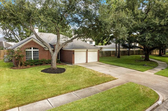 8428 E Copper Village Drive, Houston, TX 77095