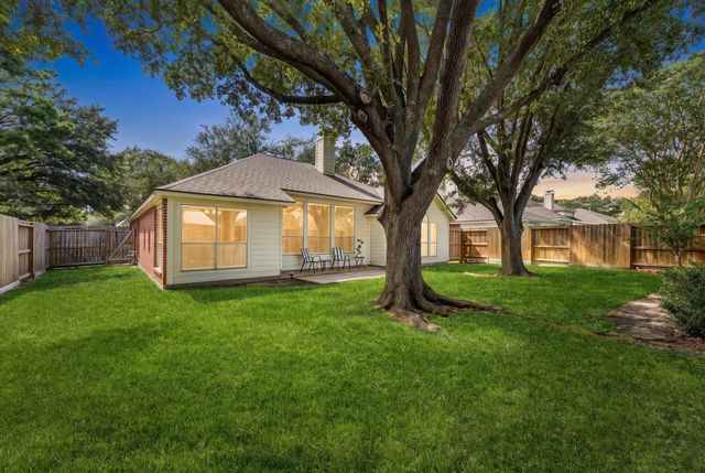 8428 E Copper Village Drive, Houston, TX 77095