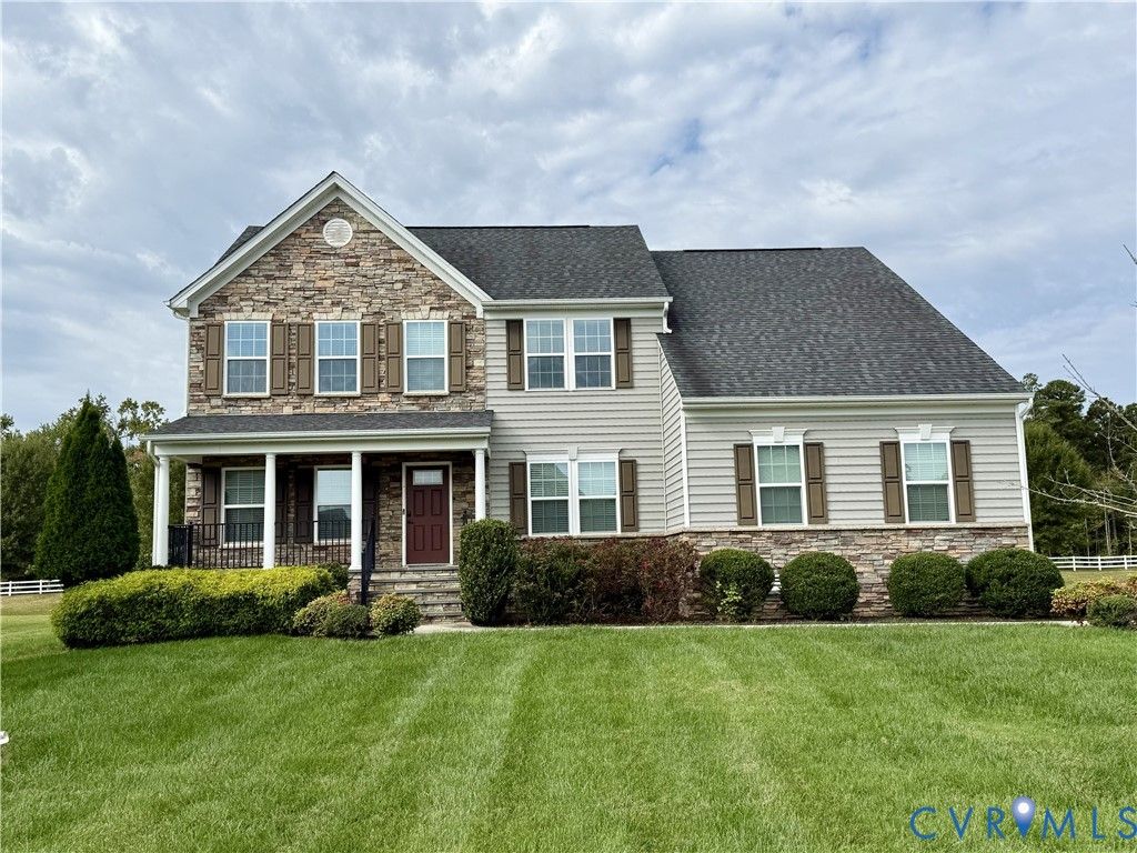 12106 Rotunda Ln, Chester, VA 23836