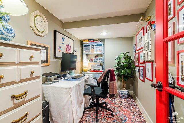 412 Ledgestone Ridge Court, Manhattan, KS 66503