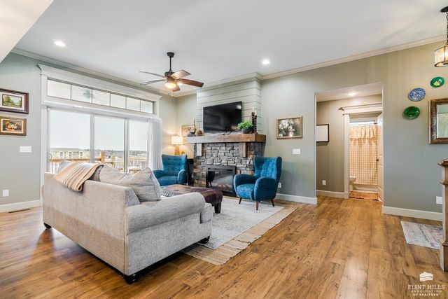 412 Ledgestone Ridge Court, Manhattan, KS 66503