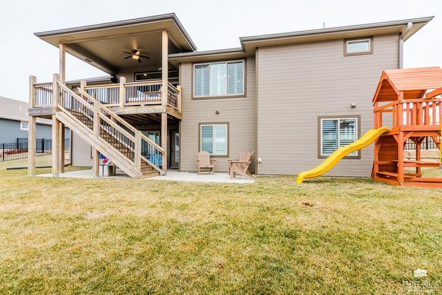 412 Ledgestone Ridge Court, Manhattan, KS 66503