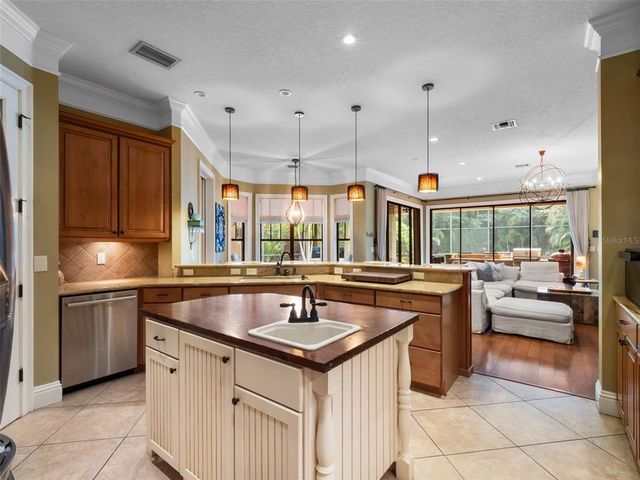 2750 LEE SHORE LOOP, Orlando, FL 32820