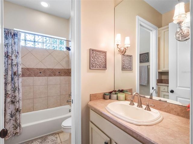 2750 LEE SHORE LOOP, Orlando, FL 32820