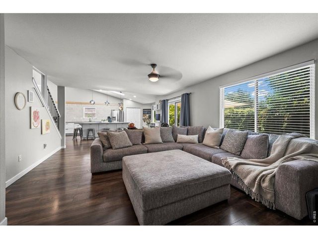 2431 Maplewood Cir E, Longmont, CO 80503
