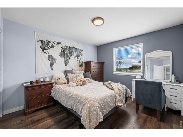 2431 Maplewood Cir E, Longmont, CO 80503
