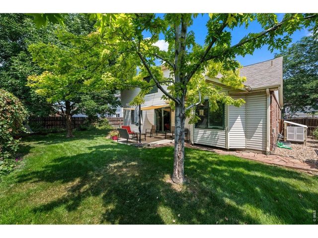 2431 Maplewood Cir E, Longmont, CO 80503