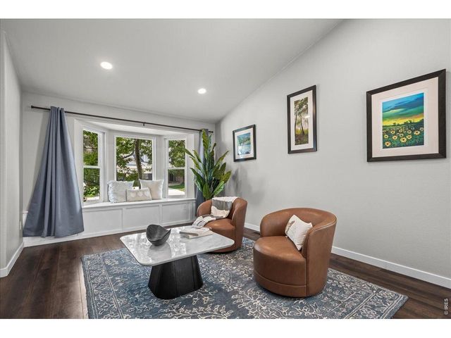 2431 Maplewood Cir E, Longmont, CO 80503