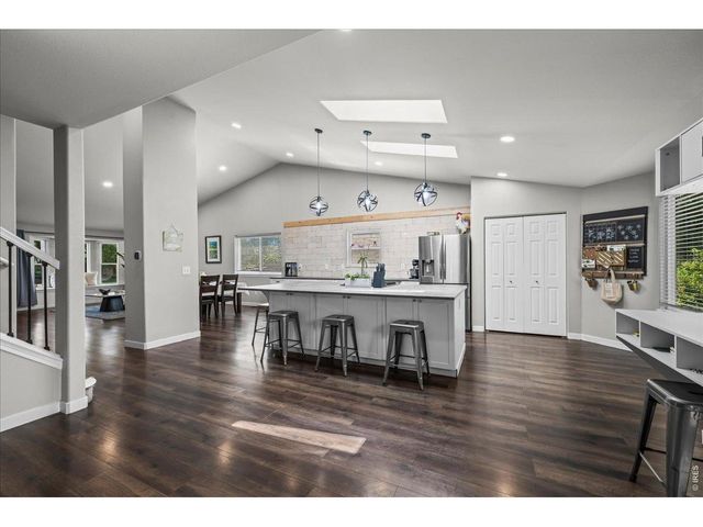 2431 Maplewood Cir E, Longmont, CO 80503
