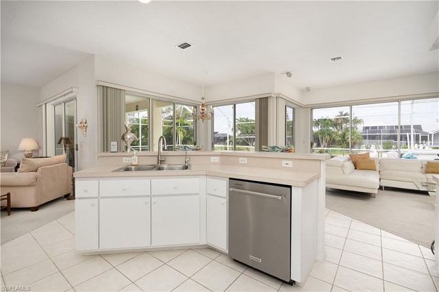 4916 SW 11th PL, Cape Coral, FL 33914