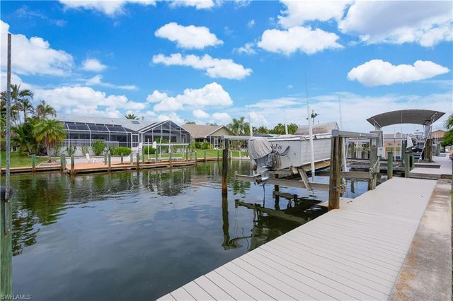 4916 SW 11th PL, Cape Coral, FL 33914